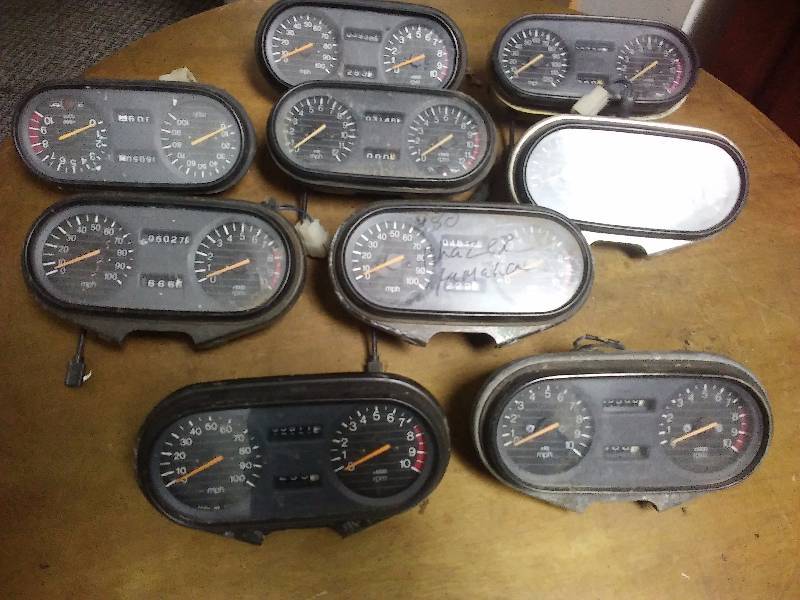 lot 32 image: Tach and Speedometer cluster for Vmax and Phazer