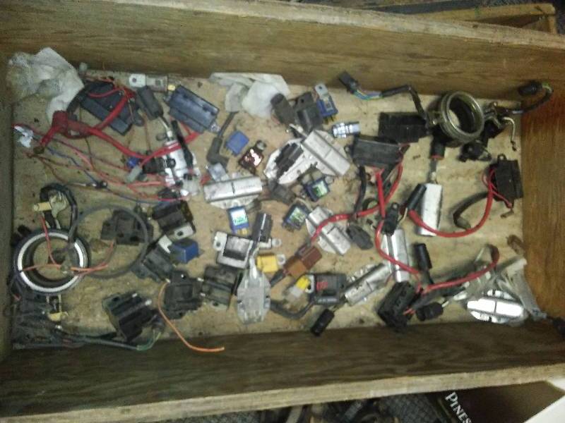 lot 37 image: Misc. Electrical Switches and harnesses