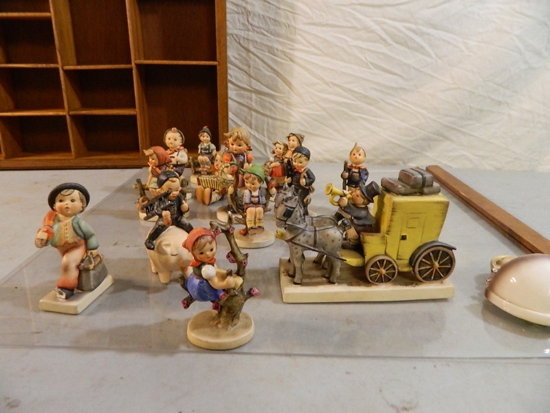 lot 11 image: Hummel Figurines and More