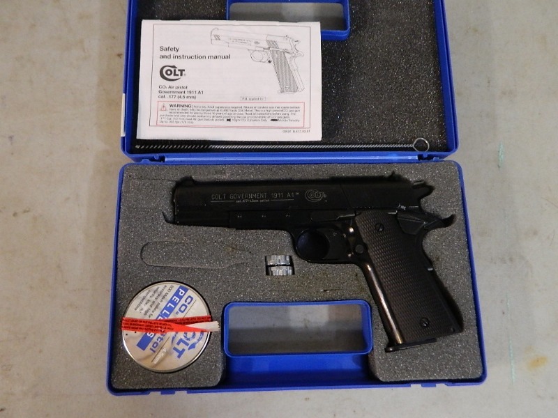 lot 17 image: Colt 1911 Air Pistol