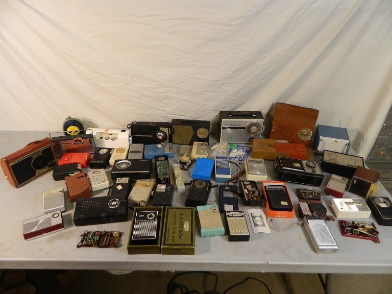 lot 40 image: Collection of 34 Vintage Transistor Radios