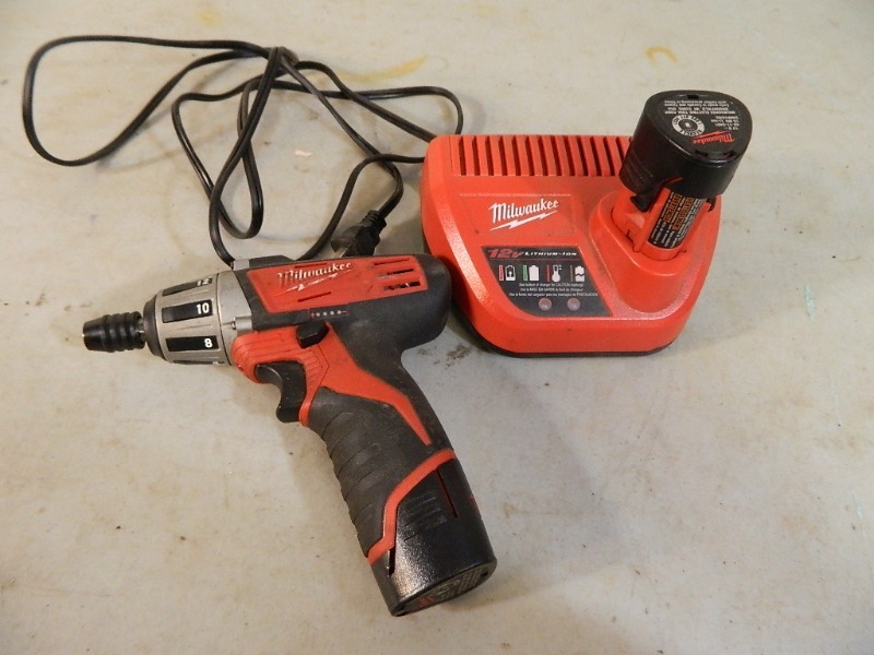 lot 45 image: Milwaukee 12 volt Lithium Ion Impact