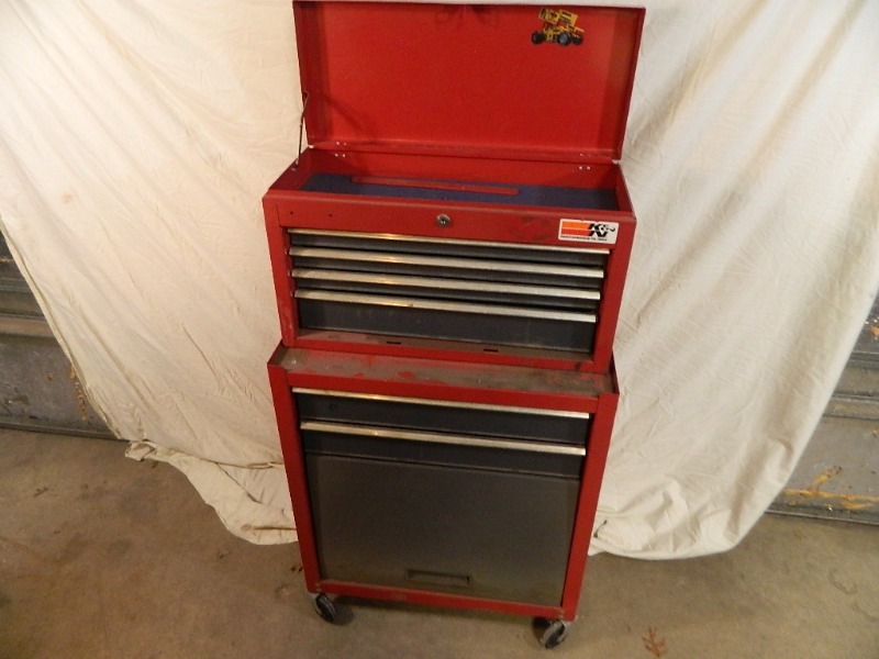 lot 7 image: Rolling 6 Drawer Toolbox