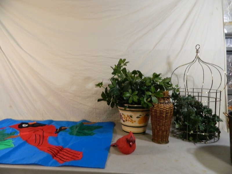 lot 96 image: Metal Decor Birdcage, Cardinal Flag, More