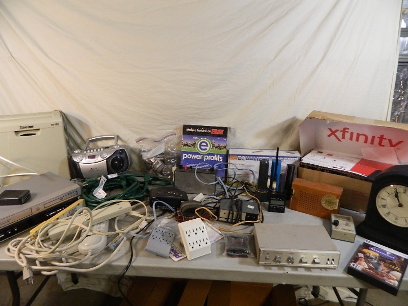 lot 101 image: Assorted Electronics