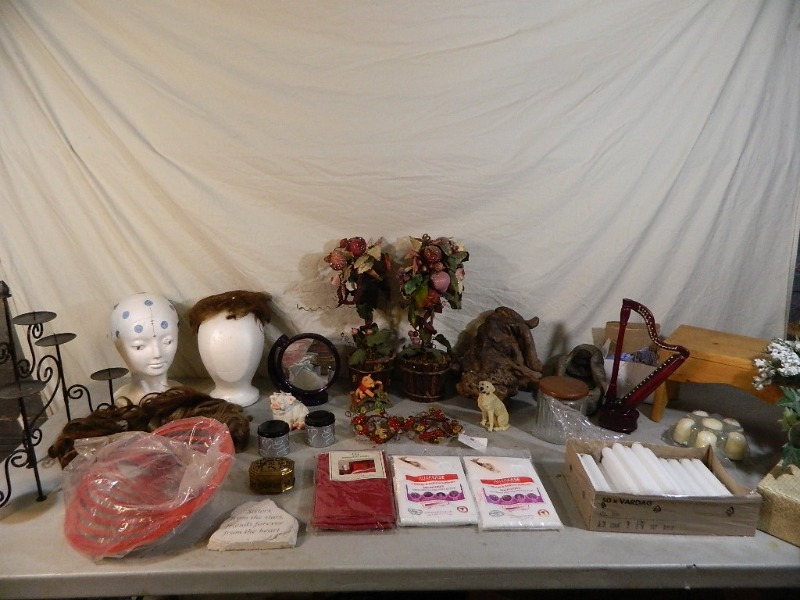 lot 115 image: Home Decor, Stool, and More