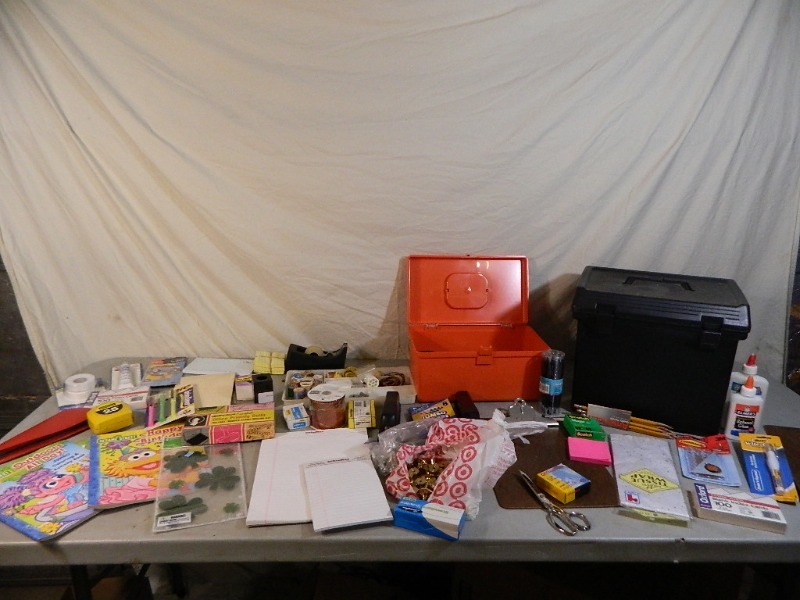 lot 121 image: Craft Items