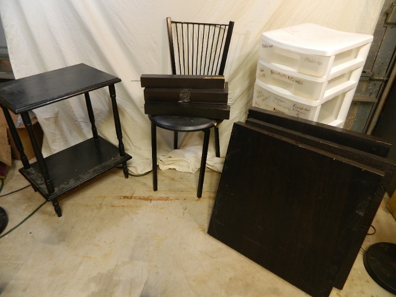 lot 164 image: Take What You Want Furniture