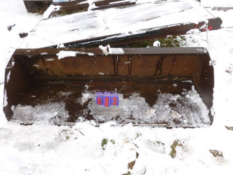 SnS Auctions # 291 Snow blower & Trailer