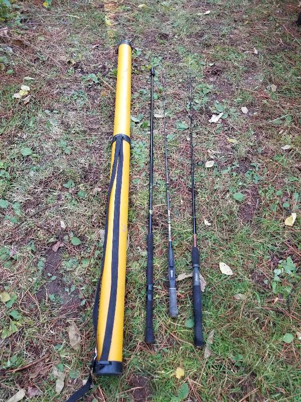 lot 41 image: Lot - Fishing Poles in Carry Case.  Ugly Stick & Tuff-Lite Crappie Master