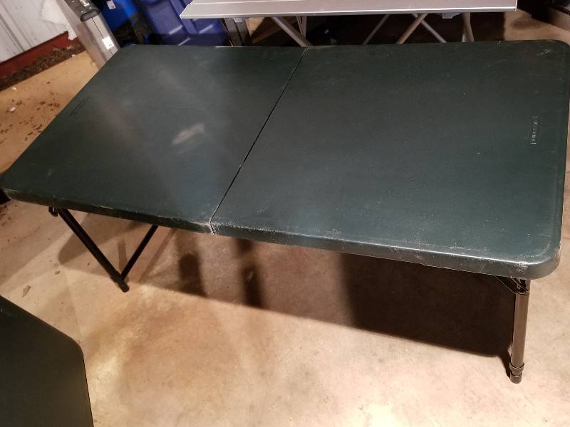 lot 92 image: Camping - Folding Table
