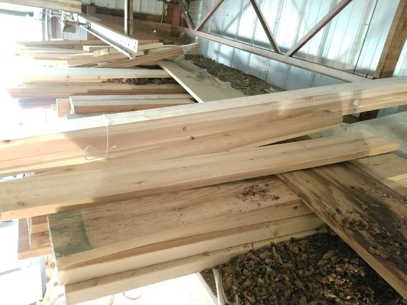 lot 165 image: Lot - Misc Lumber