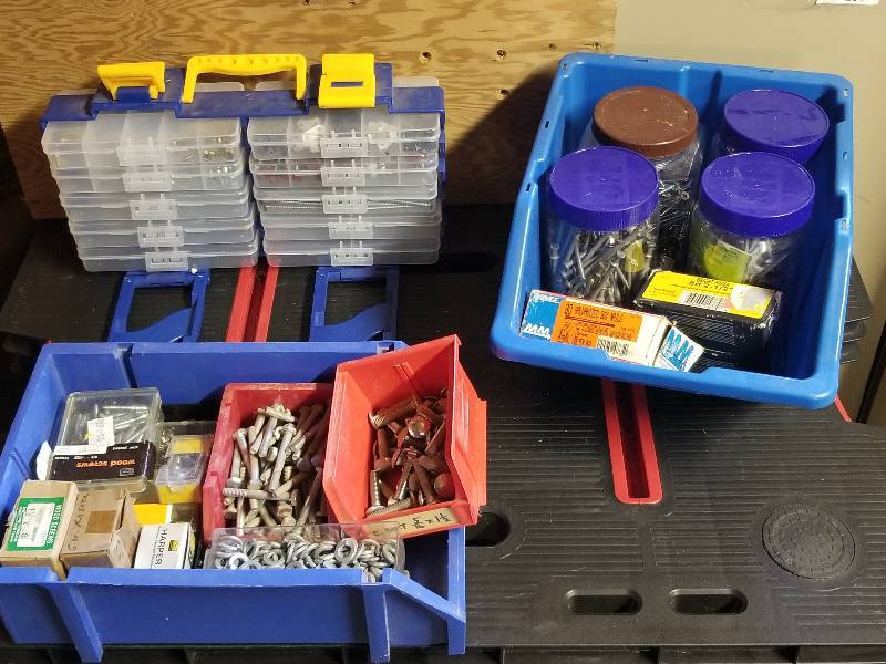 lot 276 image: Lot - Misc Screws, Washers, Etc