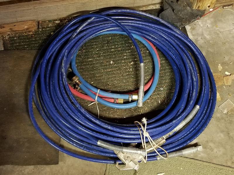 lot 285 image: Air Hoses