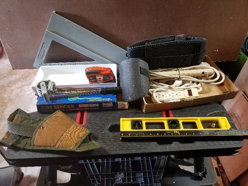 lot 324 image: Lot - Misc Surge Protectors, Carpenter Pal Level, Etc