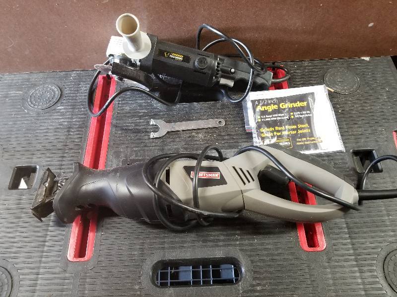lot 325 image: Lot - Craftsman Reciprocating Saw & Pro Series 4 12 Angle Grinder