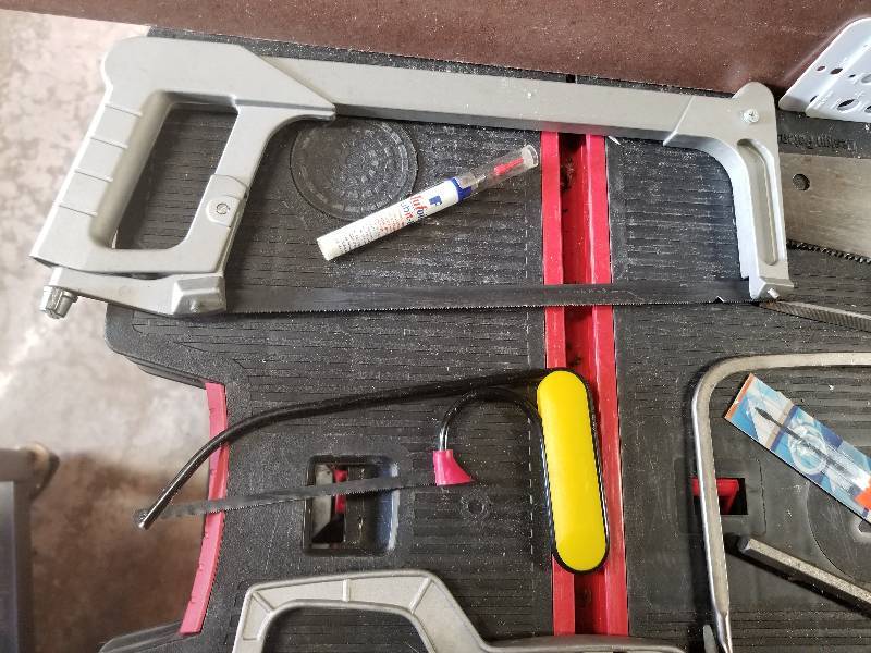 lot 333 image: Lot - Misc Saws, Cutters, Belt Tensioner, Etc