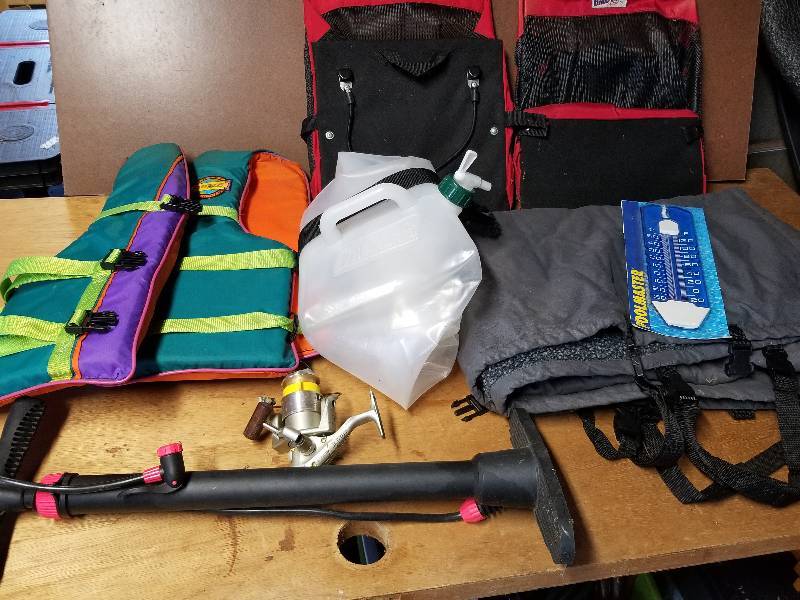 lot 352 image: Lot - Bike Pro Baskets, Tire Pump, Life Vest, Etc