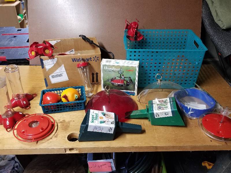 lot 358 image: Lot - Hummingbird Feeders, Etc
