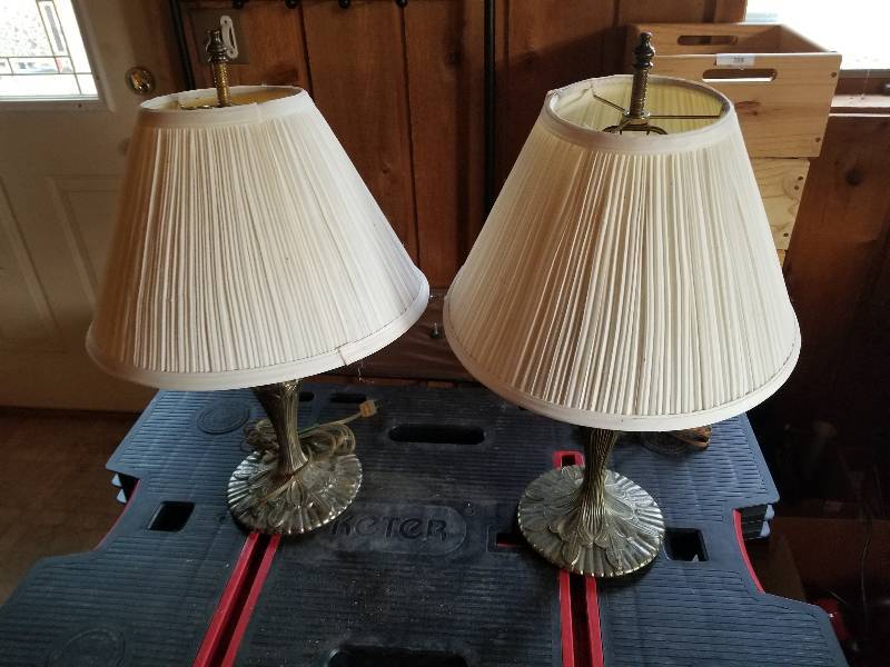 lot 415 image: Pair -Table Lamps, 22 High