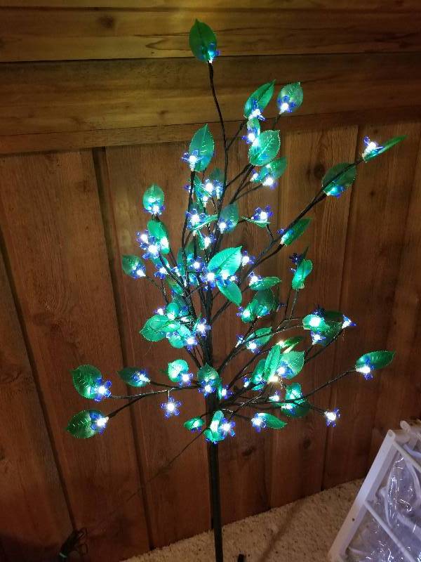lot 431 image: Lighted Floor Tree - GreenBlue, 59 high
