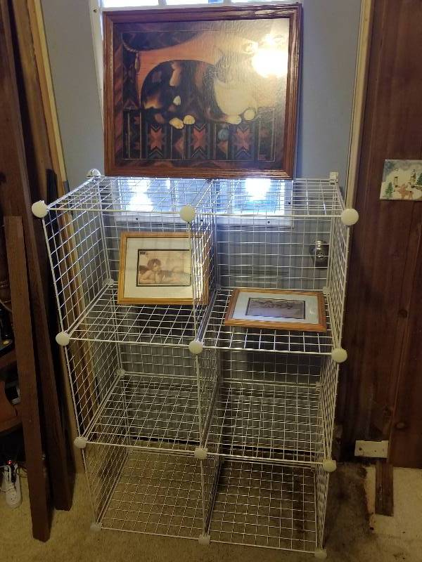 lot 462 image: Lot - Wire Shelf Unit 44x30x14, Cat & Angel Pictures