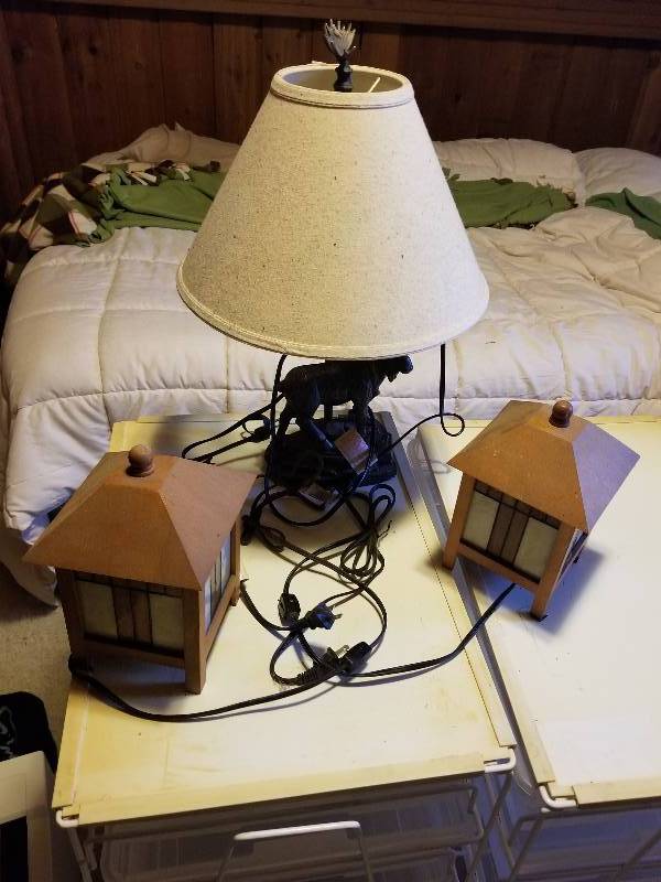 lot 464 image: Lot - Lamps - Pair WoodGlass 9 High, Moose 20h (antler needs gluing)