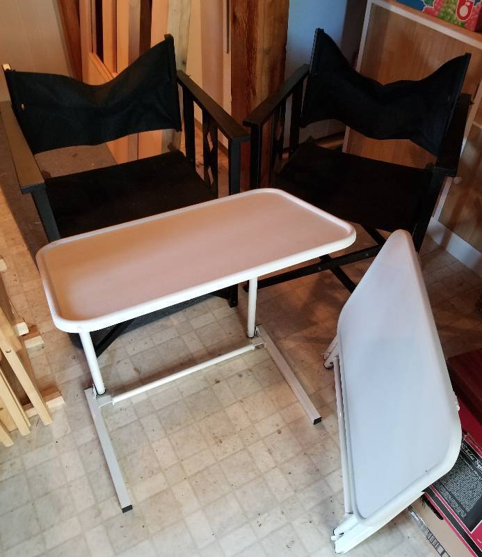 lot 386 image: Lot - 2 Folding Chairs and 2 Folding Tables