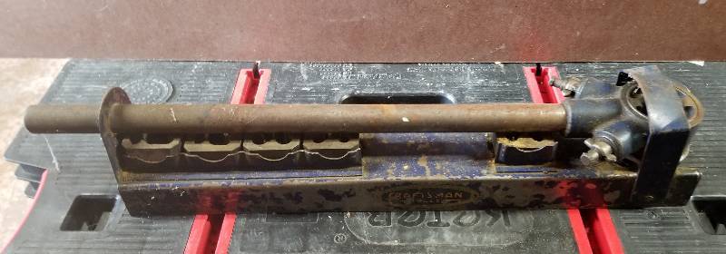 lot 329 image: Craftsman TapDie Set