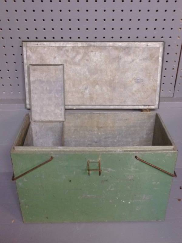 Vintage Picnic Cooler