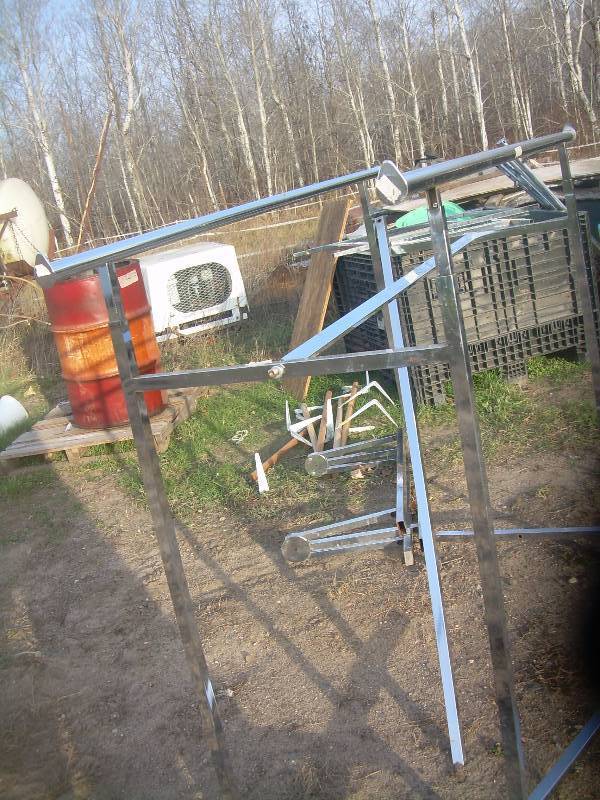 7 PC CLOTHS HANGING RACK