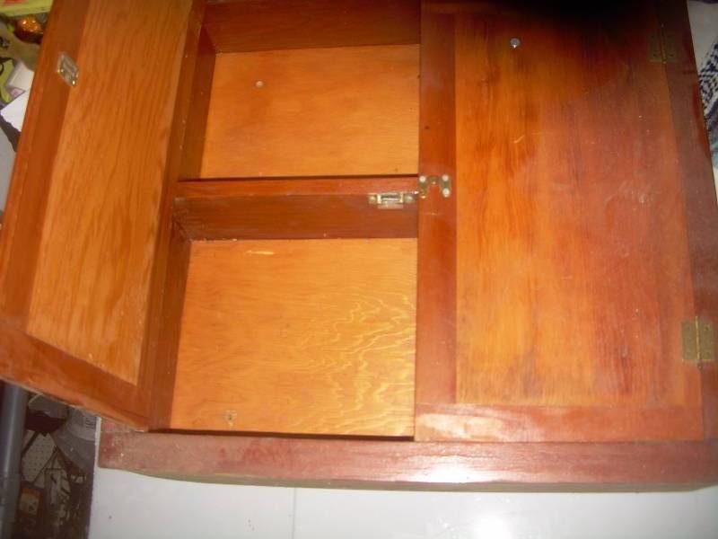 VINTAGE WOODEN MEDICINE CABNET