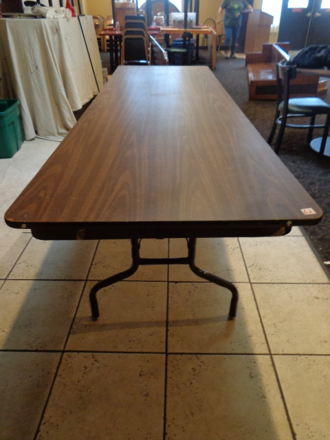 lot 62 image: Banquet Table