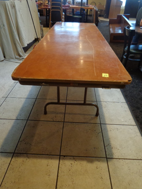 lot 63 image: Banquet Table