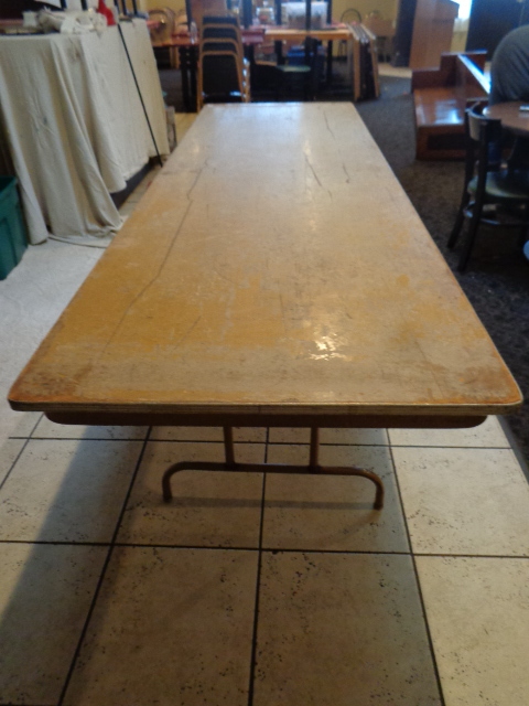 lot 64 image: Banquet Table