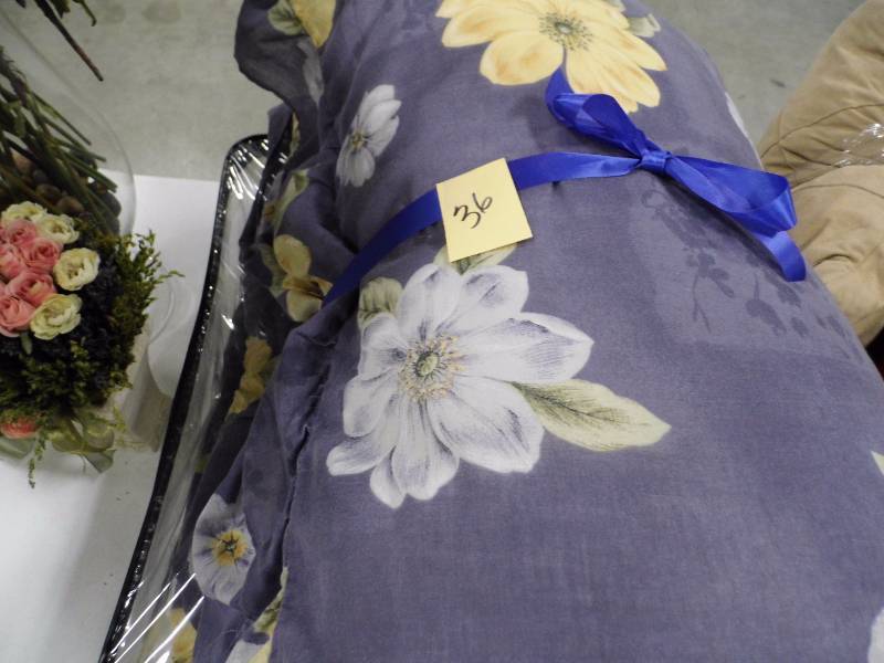 Queen Size Comforter Set