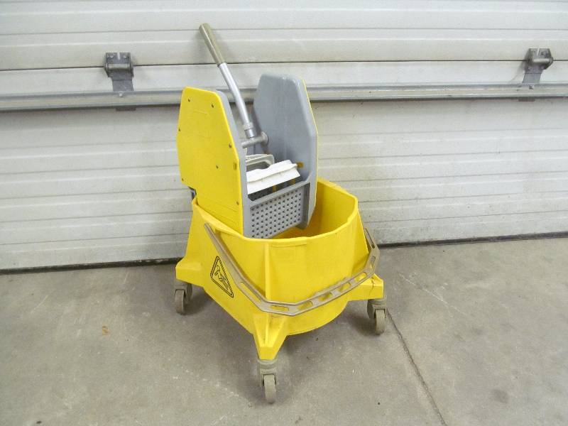 mop bucket