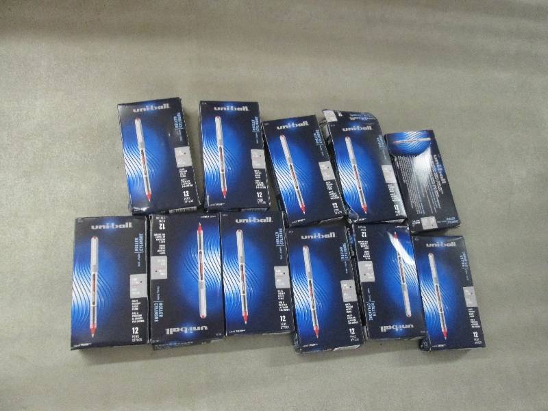 Lot of 11 Boxes uni-ball Vision Rol...