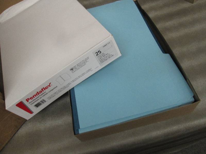 Lot of 5 Boxes Pendaflex Pressboard...