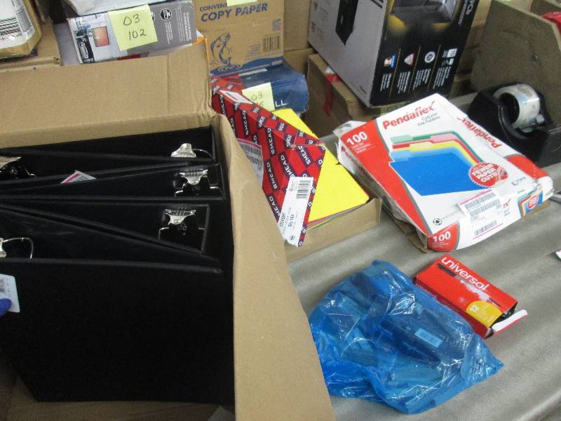 5 Black D Ring Avery Binders, Loose...