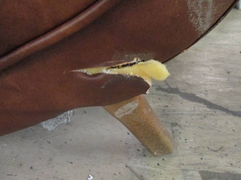 Massage Lounger Chair - tested, cosmetic damage - see images