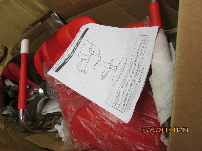 Gaslift Barstool open box Retail $8...