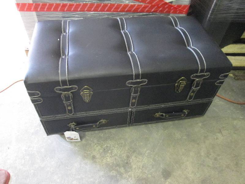 Voyager Bench open box Retail $189....