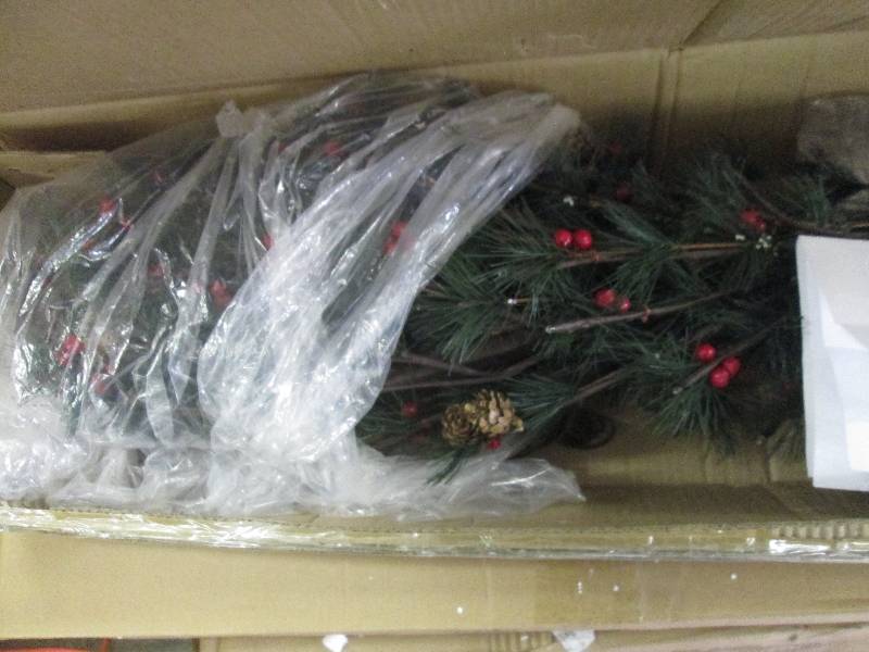 Prelit Pinecone & Berry Tree open b...