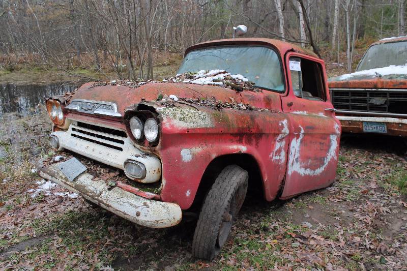 lot 60 image: 1955-1960 Chevy Apache Cab and Front End