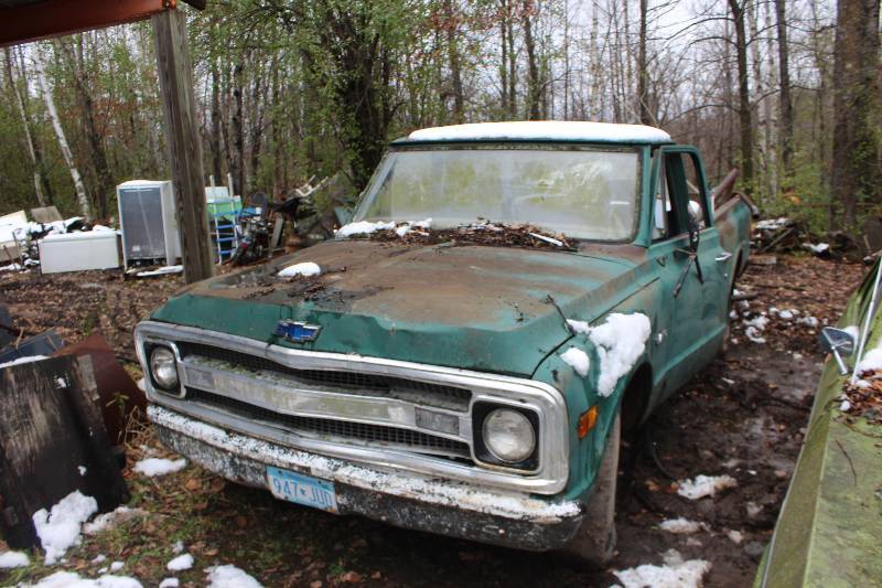 lot 36 image: Early 1970s Vintage Chevy 20 Pick Up