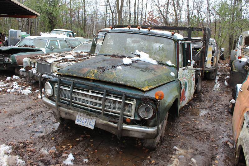 lot 25 image: Late 1960s Vintage International Flat Bed Pick Up