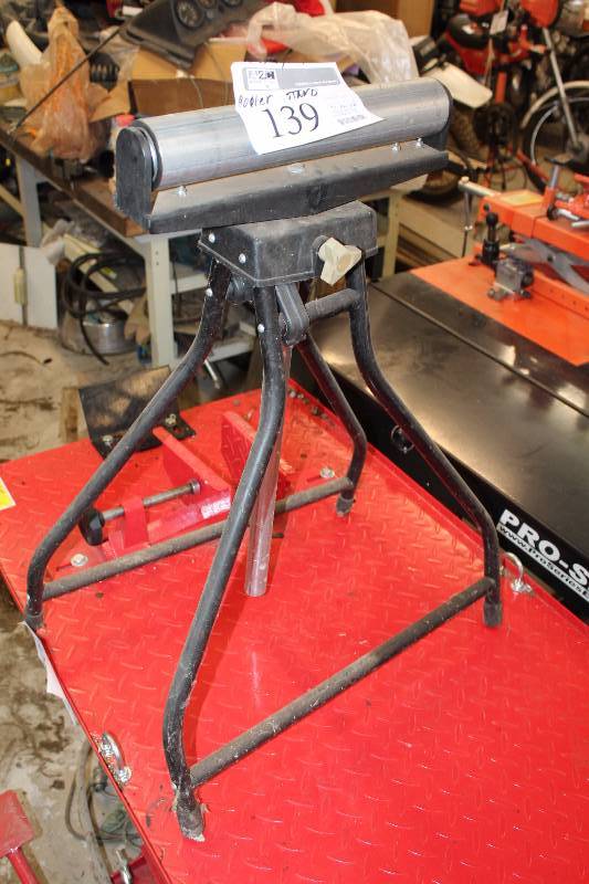 lot 139 image: Metal Fabrication Roller Stand