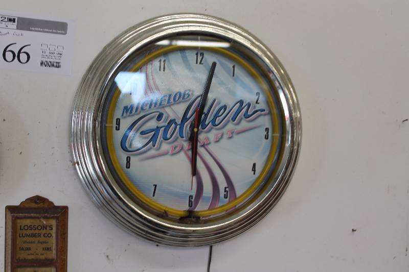 lot 166 image: Michelob Golden Draft Beer Electric Wall Clock