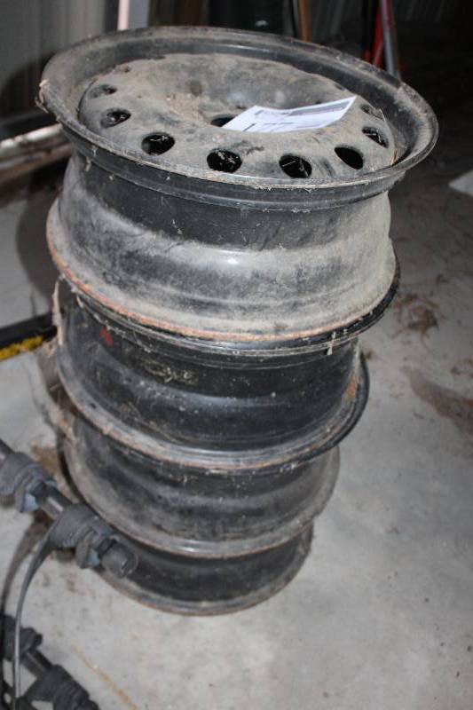 lot 177 image: Lot of (4) 17in. 5-Lug Steel Wheels